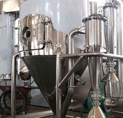 Πυροβολείς για το σπρέι των τροφών ζώων